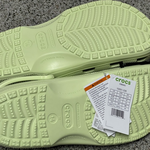 CROCS Shoes New Crocs Classic Clog Celery Us 4 Mens 1001335 Neon